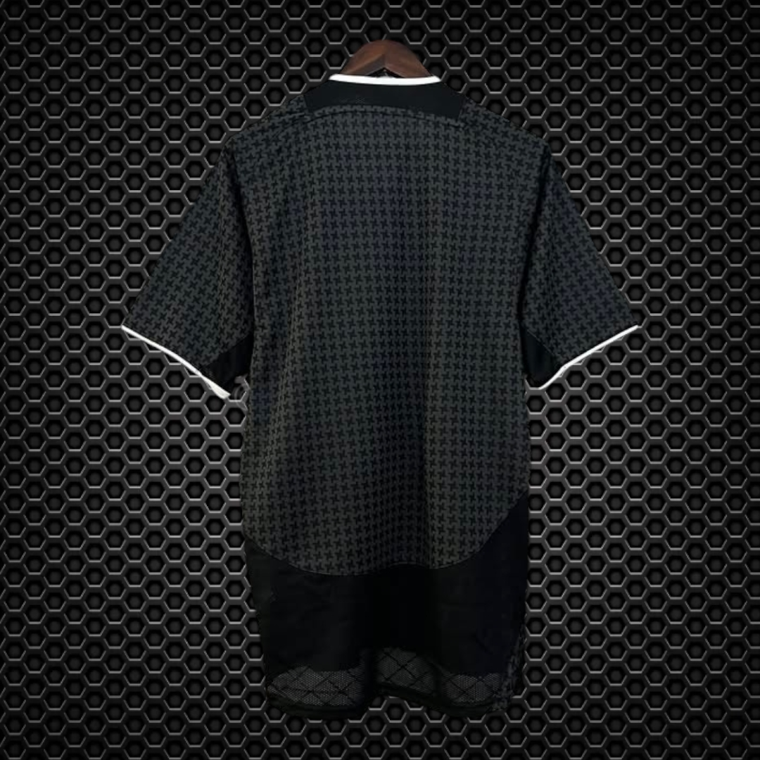 Manchester United - Camisola Retro 03/04