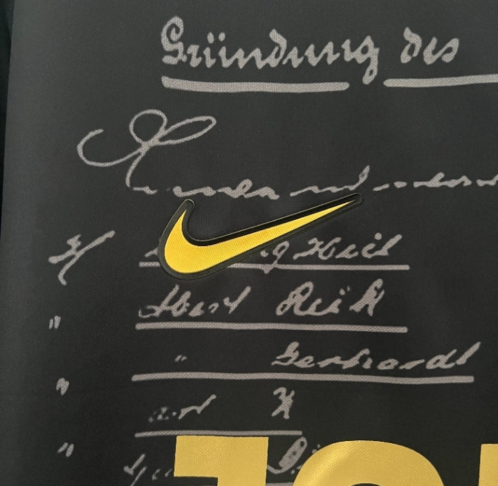 Eintracht Frankfurt - Camisola 24/25