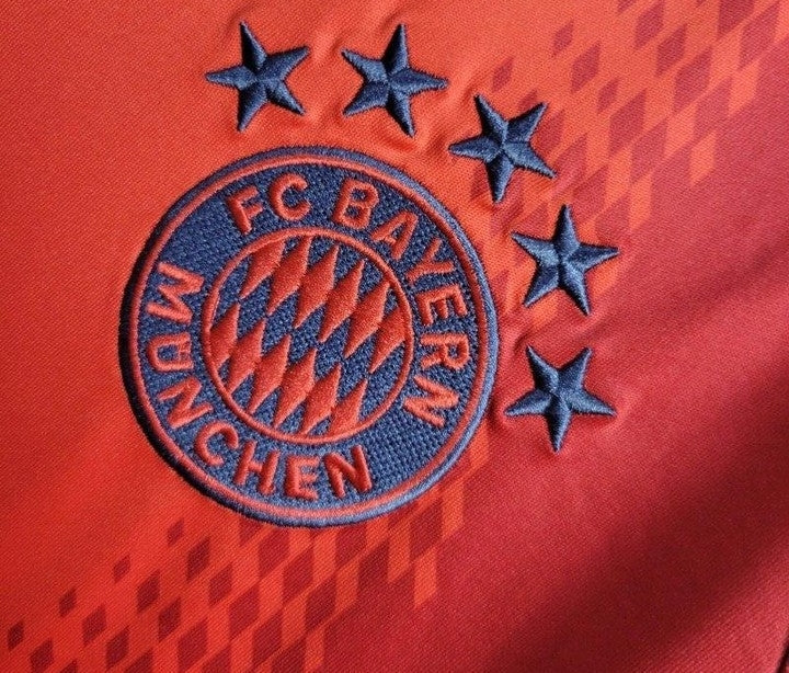Bayern Munique - Camisola 24/25