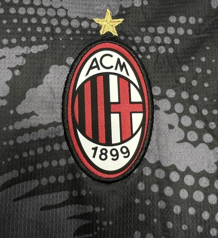 Milan - Camisola 24/25